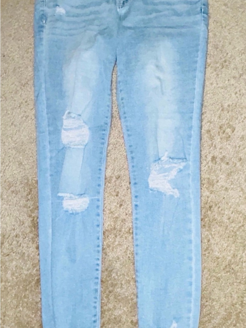 Junior's Arizona High rise Heavily Destructed Skinny Jeggings Size 0 - Picture 3 of 3
